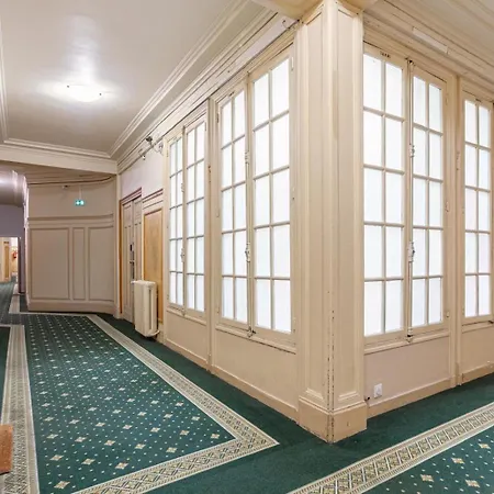 Elysees Vip Daire Paris