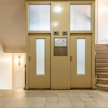 Apartment Elysees Vip