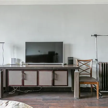 élysées Vip Appartement *