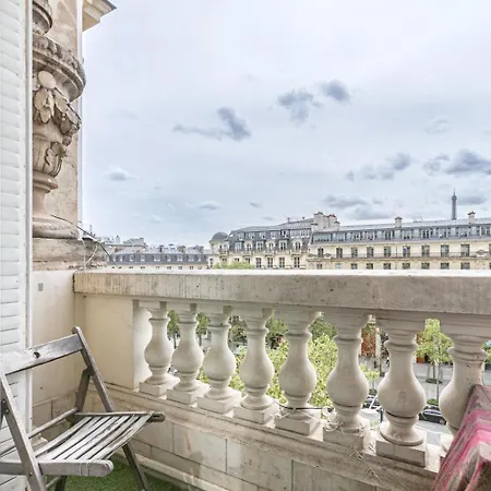 Elysees Vip Apartamento