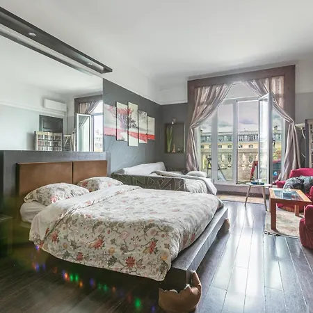 élysées Vip Appartement *