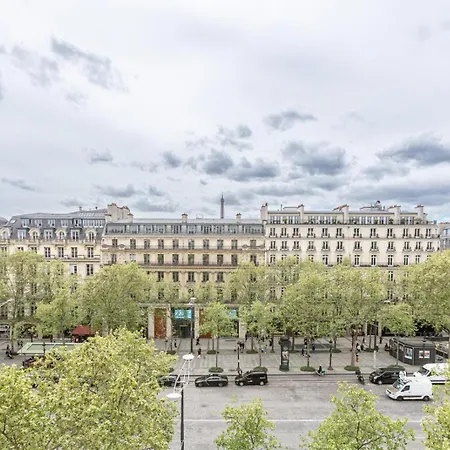 élysées Vip Appartement *