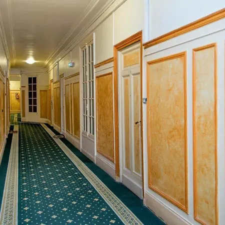 Elysees Vip باريس