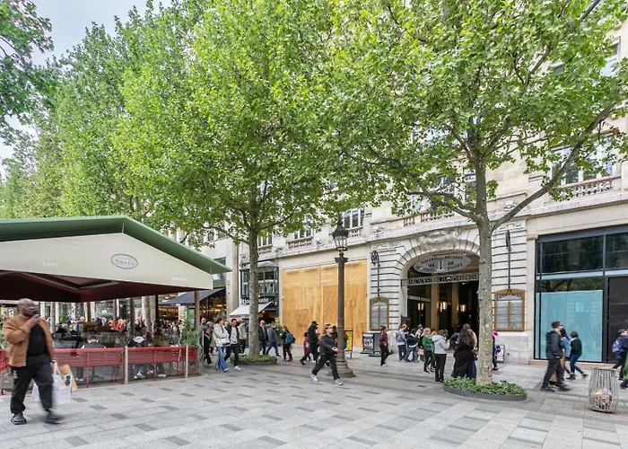 Elysees Vip باريس