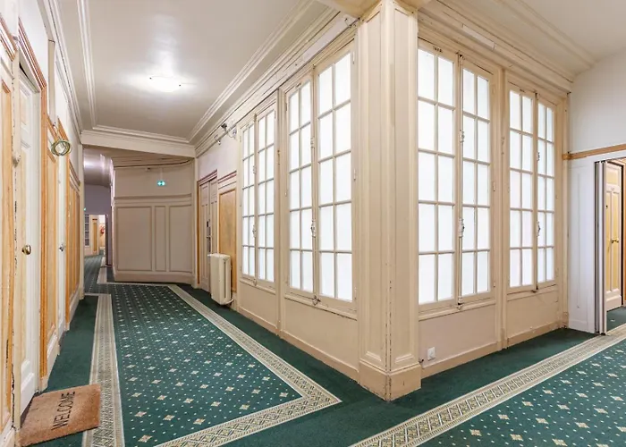 Elysees Vip Lägenhet Paris